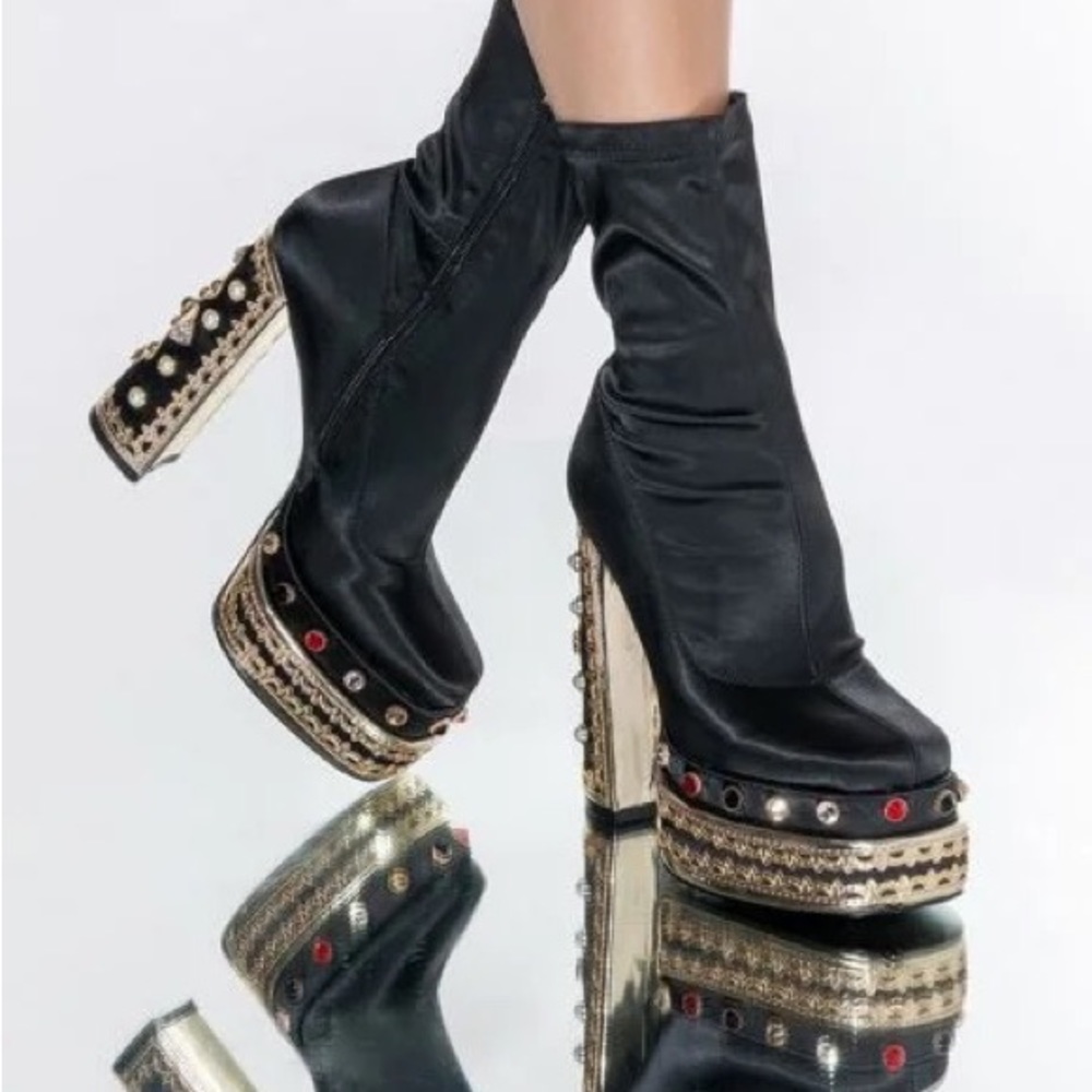Chunky Heel Boots Booties
